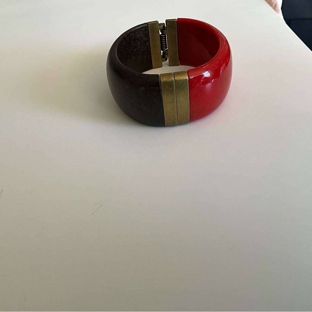 Clamper Bracelet Brass Faux Wood Gold Brown Red.
